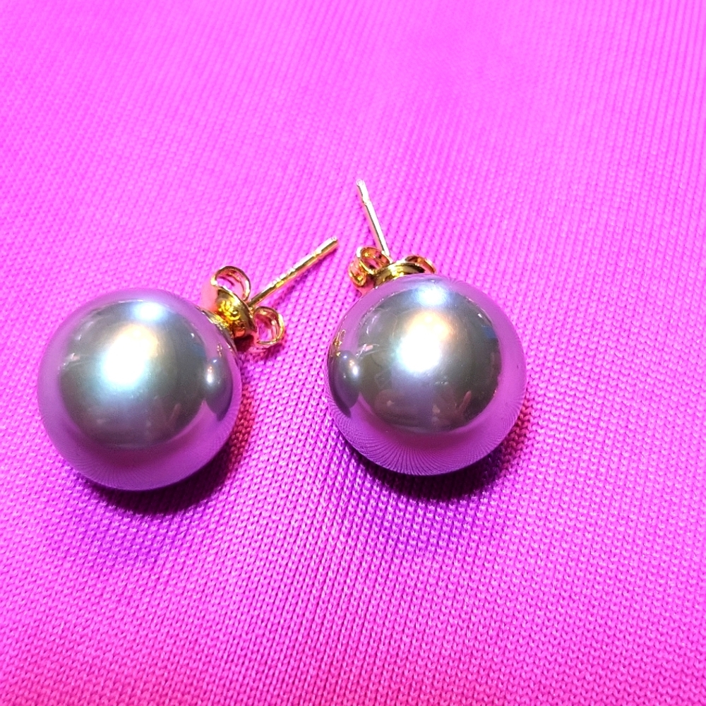 South sea earrings